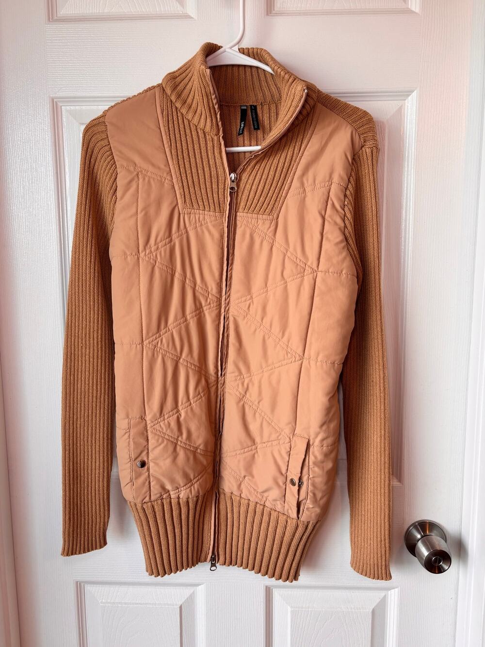 Take Out Women’s Large Tan Quilted Knit Full Zip Sweater Jacket